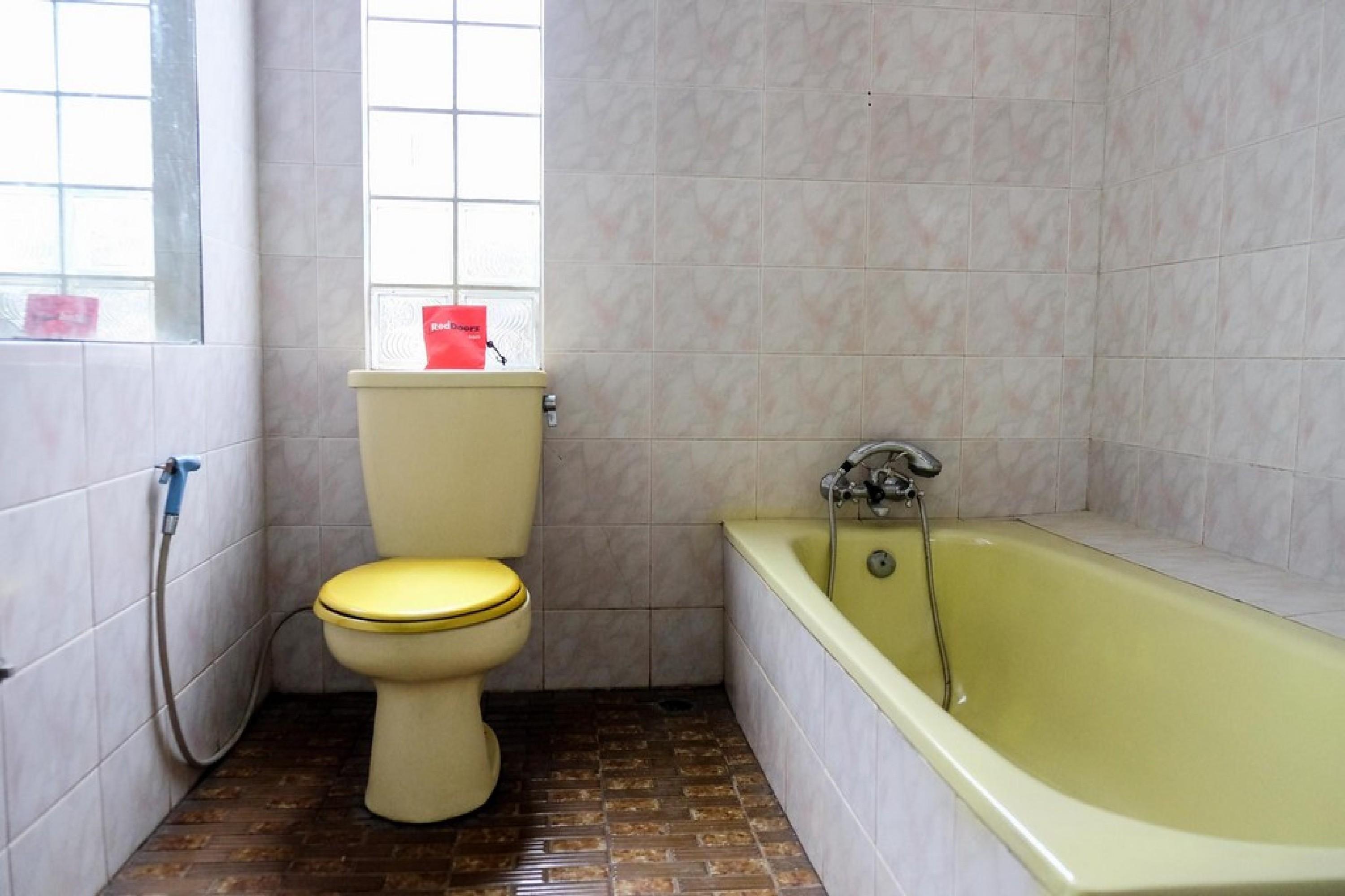 Reddoorz Plus Near Jalan Baru Богор Экстерьер фото