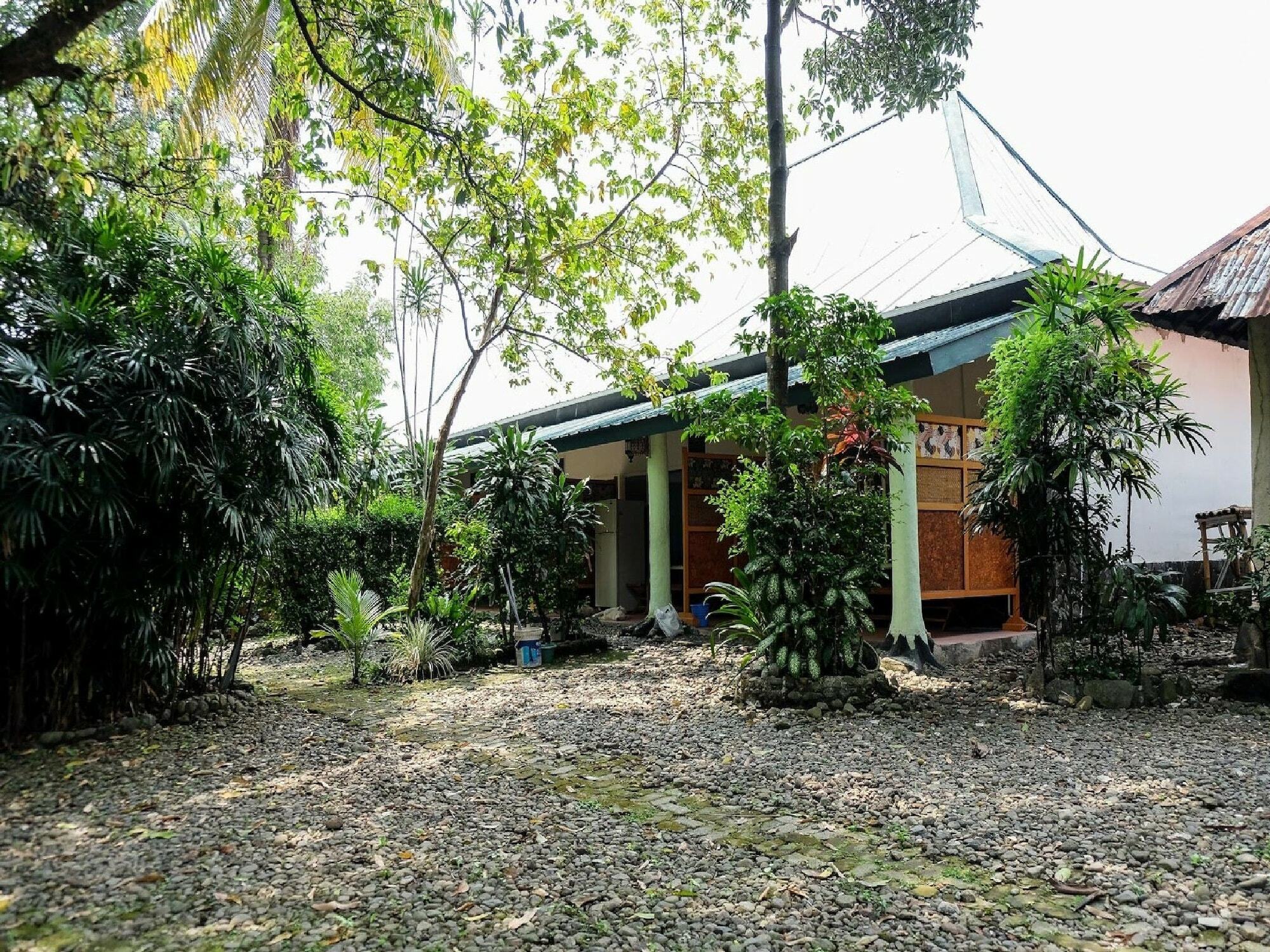 Reddoorz Plus Near Jalan Baru Богор Экстерьер фото
